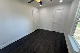 3705 Marshall Dr, Dallas, TX 75210 - Photo 11