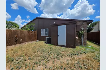 7129 Sorcey Road, Dallas, TX 75249 - Photo 25