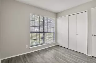7129 Sorcey Rd, Dallas, TX 75249 - Photo 17