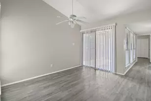 7129 Sorcey Rd, Dallas, TX 75249 - Photo 7