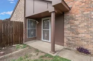 7129 Sorcey Rd, Dallas, TX 75249 - Photo 3