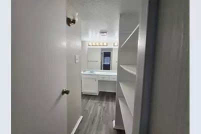 7129 Sorcey Road, Dallas, TX 75249 - Photo 17