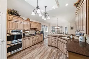 2117 Pinwood Cir, Arlington, TX 76001 - Photo 21