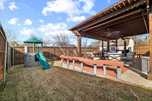 2117 Pinwood Cir, Arlington, TX 76001 - Photo 31