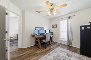 2117 Pinwood Cir, Arlington, TX 76001 - Photo 11