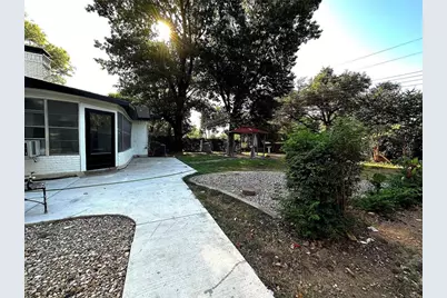 618 Brook Valley Lane, Dallas, TX 75232 - Photo 17