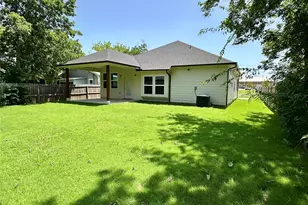 2312 Morgan St, Greenville, TX 75401 - Photo 17