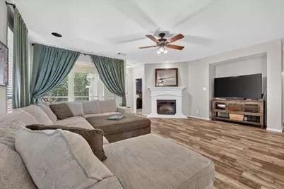 10805 Myrick Court, Fort Worth, TX 76052 - Photo 9