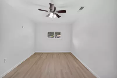 2210 Sycamore Drive, Arlington, TX 76013 - Photo 19