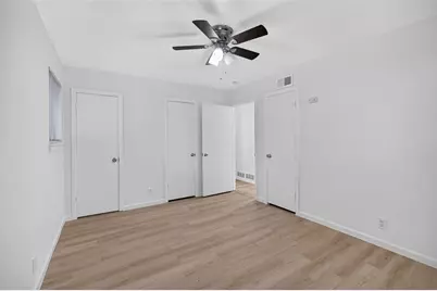2210 Sycamore Drive, Arlington, TX 76013 - Photo 11