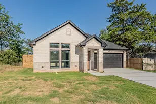 1507 Langston St, Fort Worth, TX 76105 - Photo 3