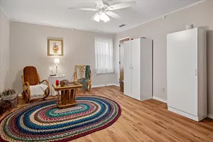 2022 Huntington Dr, Grand Prairie, TX 75051 - Photo 21