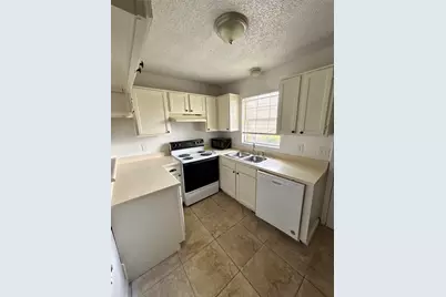 804 Saint Andrews Court, Garland, TX 75043 - Photo 11