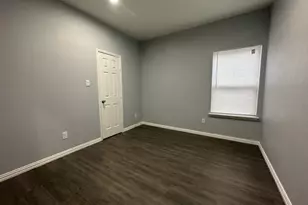 7411 Novella Dr, Fort Worth, TX 76134 - Photo 5