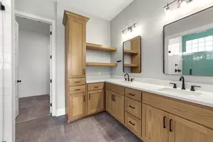 913 Royal Minister Blvd, Lewisville, TX 75056 - Photo 21