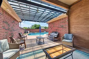805 Kathryn Dr, Lewisville, TX 75067 - Photo 5