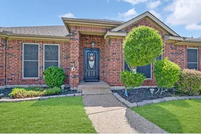 805 Kathryn Drive, Lewisville, TX 75067 - Photo 3