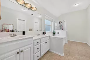 805 Kathryn Dr, Lewisville, TX 75067 - Photo 15
