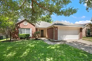 1208 Hanover Dr, Euless, TX 76040 - Photo 1