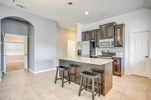 807 Silverthorne Dr, Burleson, TX 76028 - Photo 13