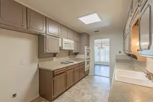 5532 Misty Meadow Dr, North Richland Hills, TX 76180 - Photo 3
