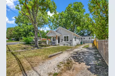 4805 Parrish Road, Haltom City, TX 76117 - Photo 3