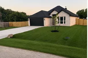 103 Virginia Dr, Palmer, TX 75152 - Photo 1