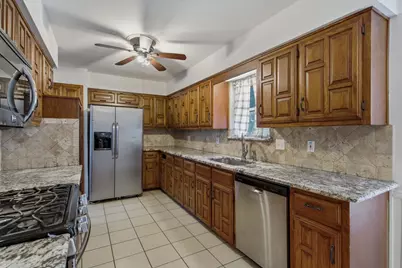 2119 Pueblo Drive, Carrollton, TX 75006 - Photo 9