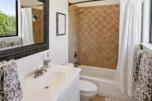 7424 Bishop Rd, Plano, TX 75024 - Photo 29