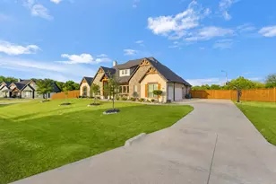 161 Adkins Trl, Waxahachie, TX 75167 - Photo 3