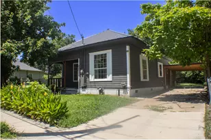 1106 6th St SE, Paris, TX 75460 - Photo 1