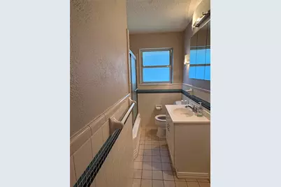 1401 S Oak Street, Arlington, TX 76010 - Photo 5