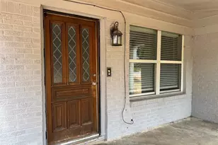 1401 S Oak St, Arlington, TX 76010 - Photo 3