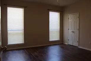 1230 Woodland Park Dr, Hurst, TX 76053 - Photo 9