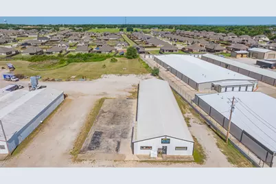 930 N Highway 377, Pilot Point, TX 76258 - Photo 27