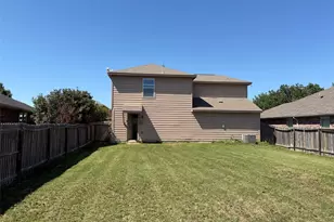 110 Cowpoke Ct, Newark, TX 76071 - Photo 15