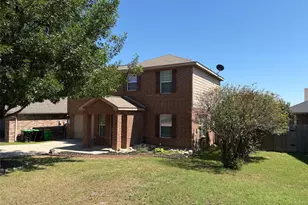 110 Cowpoke Ct, Newark, TX 76071 - Photo 3