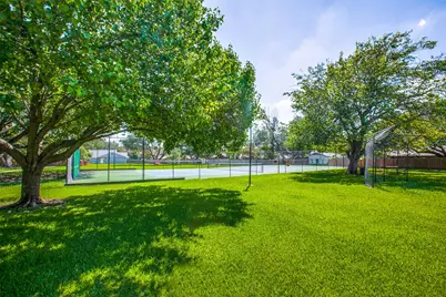 15542 Earlport Circle, Dallas, TX 75248 - Photo 17