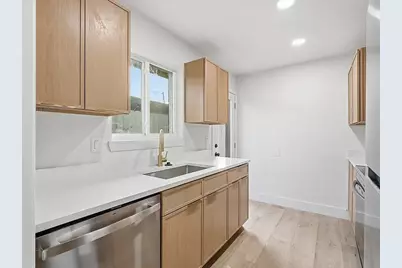 1729 R Avenue #1729, Plano, TX 75074 - Photo 5