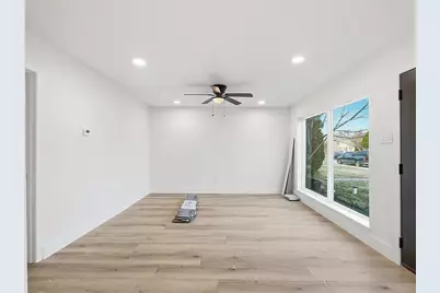 1729 R Avenue #1729, Plano, TX 75074 - Photo 3