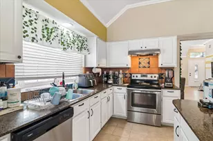 804 Clover Hill Ln, Cedar Hill, TX 75104 - Photo 5