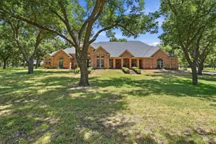 7405 Fox Fire Ct, Granbury, TX 76049 - Photo 1