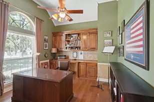 7405 Fox Fire Ct, Granbury, TX 76049 - Photo 19
