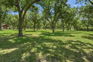 7405 Fox Fire Ct, Granbury, TX 76049 - Photo 31
