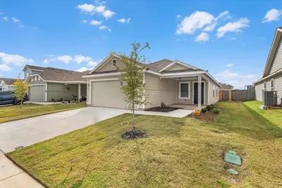1412 Silver Oak Lane, Fort Worth, TX 76140 - Photo 3