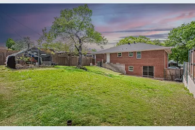 3520 Loganwood Drive, Dallas, TX 75227 - Photo 33