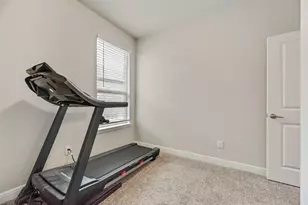 517 Frenchpark Dr, Fort Worth, TX 76052 - Photo 21