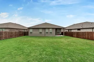 517 Frenchpark Dr, Fort Worth, TX 76052 - Photo 27