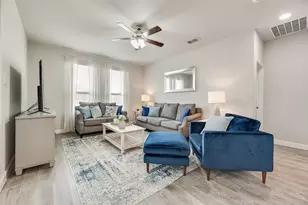 517 Frenchpark Dr, Fort Worth, TX 76052 - Photo 9