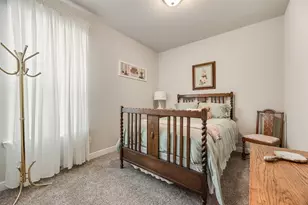 517 Frenchpark Dr, Fort Worth, TX 76052 - Photo 17